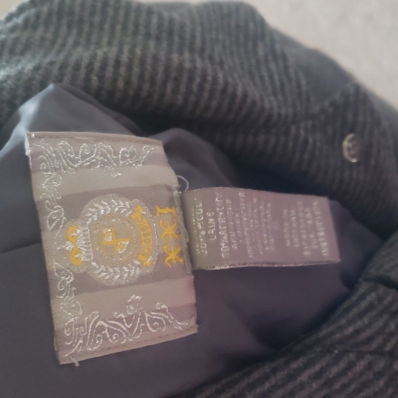 Clssic XXI s vertical stripes pocket & button details slight puff sleeve - Picture 12 of 13